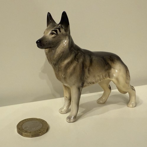 Beswick alsatian 1st - 1st, version