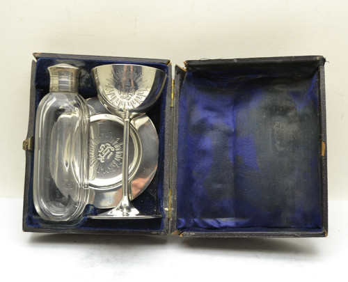 Nice antique traveling - antique,