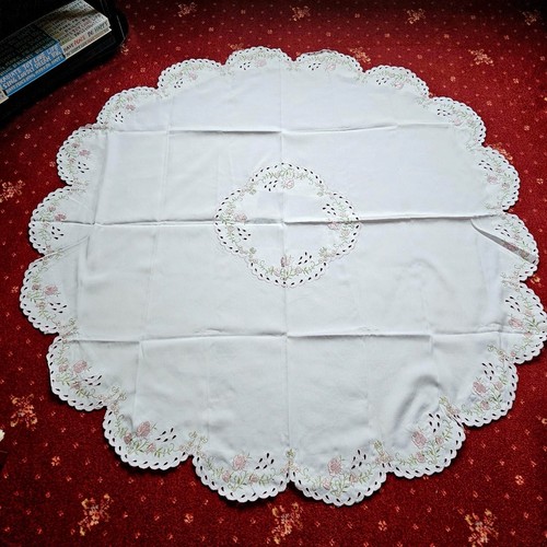 Embroidered floral round table - floral,