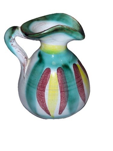 Small jug tintagel oil pouring - tintagel,