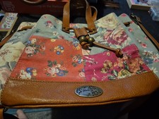 Mantaray Pretty Handbag/shoulder Bag Preowned Red  Pink Flowers