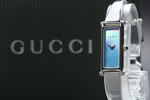 Near mint box - w/box, gucci
