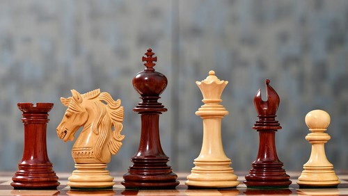 Crown heritage luxury chess - heritage,