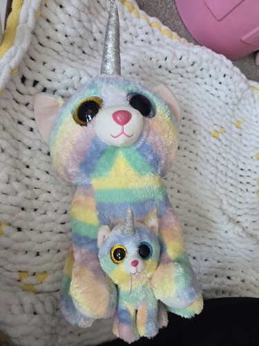 Mini and giant - giant, unicorn