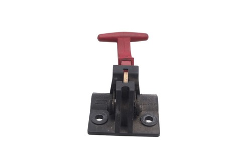 Seat bracket locking - , mechanism
