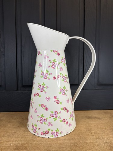Large cream ditsy floral - large,