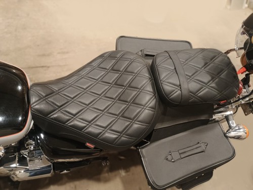 Highly load bearing - load-bearing, seat
