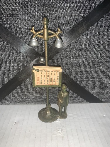 Paperweight metal street - metal,