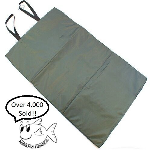 Unhooking mat carp fishing - carp,
