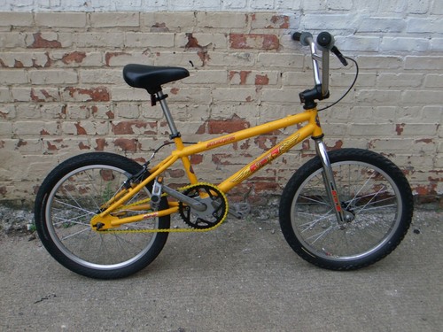 Old school 1997 bicycle - school, gt
