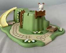 Sylvanian Families Baby Primrose Park Epoch 4972 (2006)and Chocolate Rabbit Baby