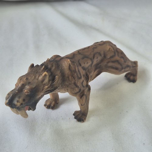 Schleich smilodon saber tooth - saber,
