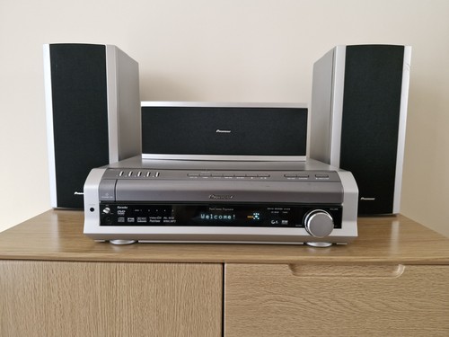 Pioneer dv8 stereo reciever - pioneer,
