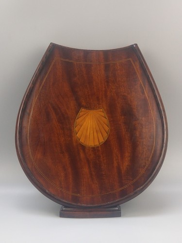 Antique horseshoe shaped - antique, horseshoe-shaped