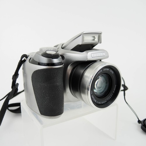Fujifilm finepix s5700 1mp - s5700, 7.1mp