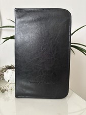 Large sample case - case, black