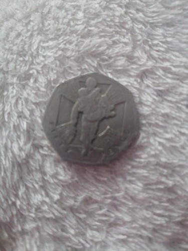 Rare 50p coin fallen soldier - rare,