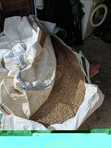 850kgs approx sharp - sharp, sand