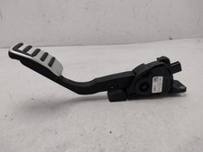 VOLVO V40 THROTTLE ACCELERATOR