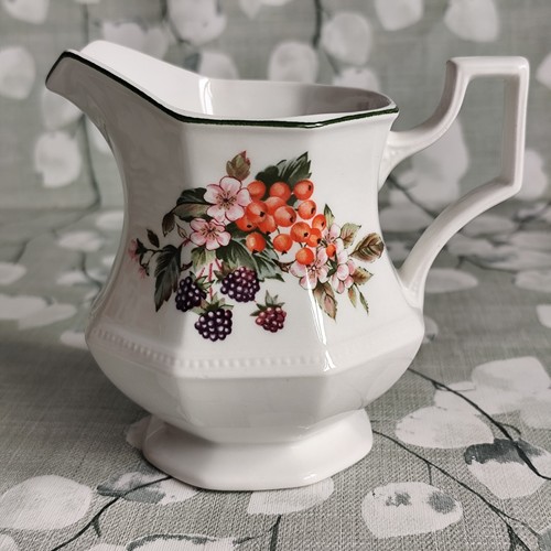 Johnson brothers vintage - vintage, fresh