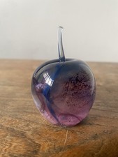 Isle Of Wight Studio Purple Swirl Apple, Art Glass Paperweight With Label Excond