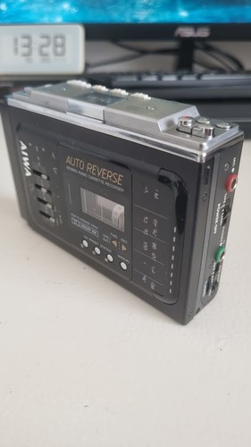 Aiwa j101 radio cassette - radio,