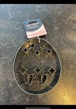 Giant easter egg metal cutter - giant,