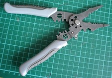 Pliers 21 in 1 Wire Stripping
