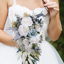 Wedding Bouquet Tossing