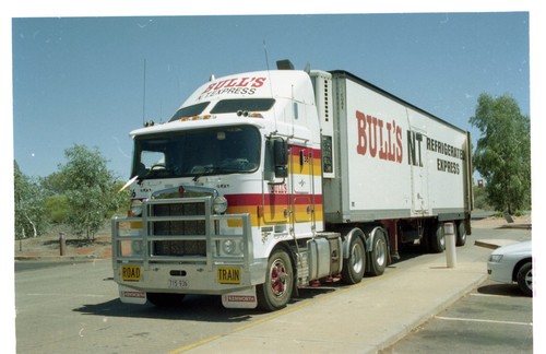 Bulls kenworth lorry 715 936 - kenworth,