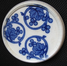 Moorcroft Macintyre pot stand, 5.25 inches