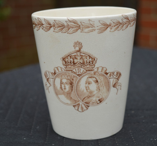 Antique queen victoria golden - antique,