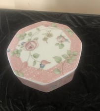 Wedgwood Rosehip Accent Octagonal Trinket Box 1992