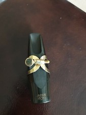 YAMAHA CUSTOM 4CM Alto Sax Mouthpiece  With ligature (lot 3)