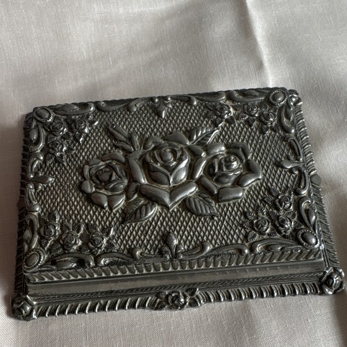 Small silver tone metal - small,