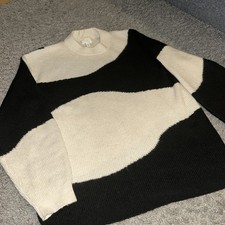 h&m black and creamy white jumper size medium