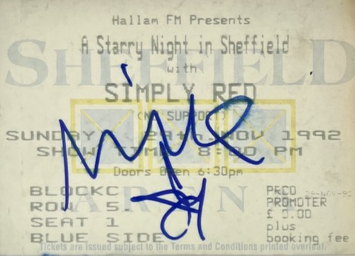 Simply red signed autograph - -,