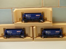 Hornby OO Gauge R6332 Rake of