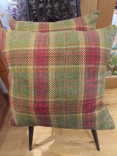 Voyage Maison  - PAIR of  20"