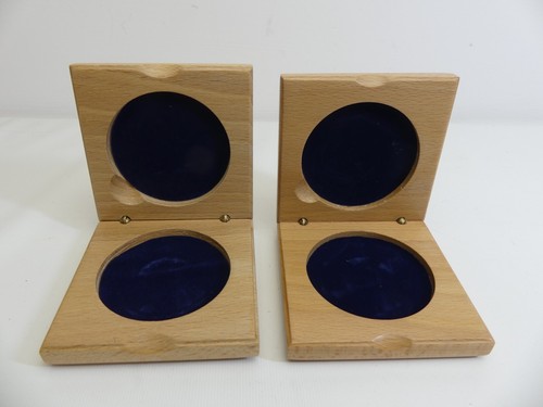 Pair modern coin - modern,
