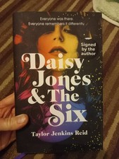 Taylor Jenkins Reid - Daisy Jones & The Six Signed 1st/1st In Great Condition.