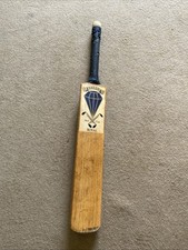 Salix Royal Hand Made In England Cricket Bat Made In England