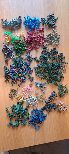 Retro plastic toy soldiers - toy,