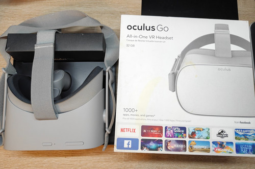 Oculus headset 32gb - go,