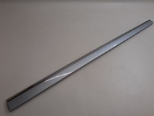 MERCEDES E CLASS MK3 W211 (02-06) OS FRONT RIGHT DOOR PANEL MOULDING TRIM SILVER