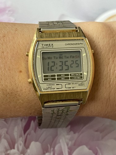 Timex watch lcd day - watch,