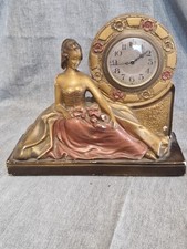 Vintage mantel clock in used condition working