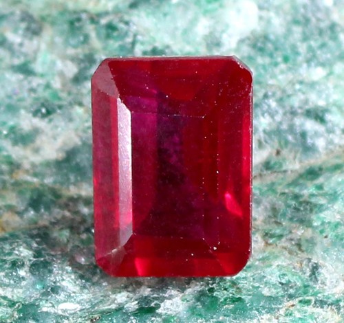 Certified emerald cut - 7.65,