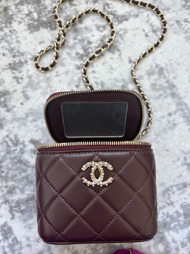 Burgundy quilted leather - burgundy,