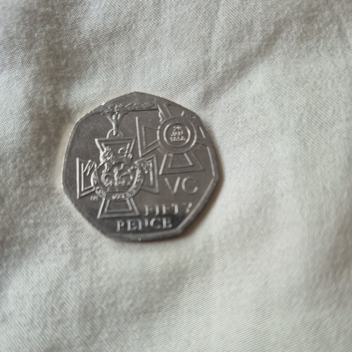 2006 victoria cross 50p coin - cross,